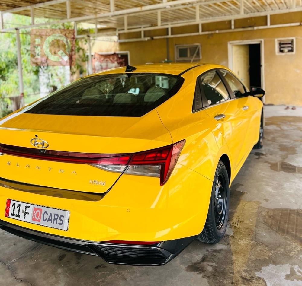 هیوندای ئەلەنترا